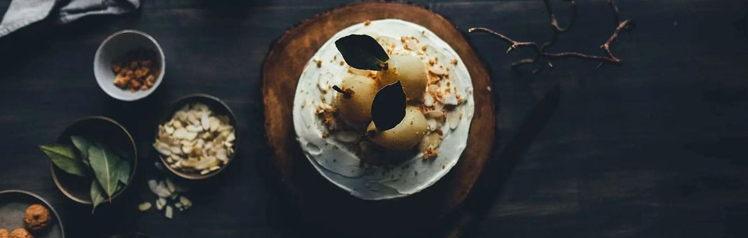  نقد و بررسی رستوران‌ ها و سرویس‌ های آنلاین